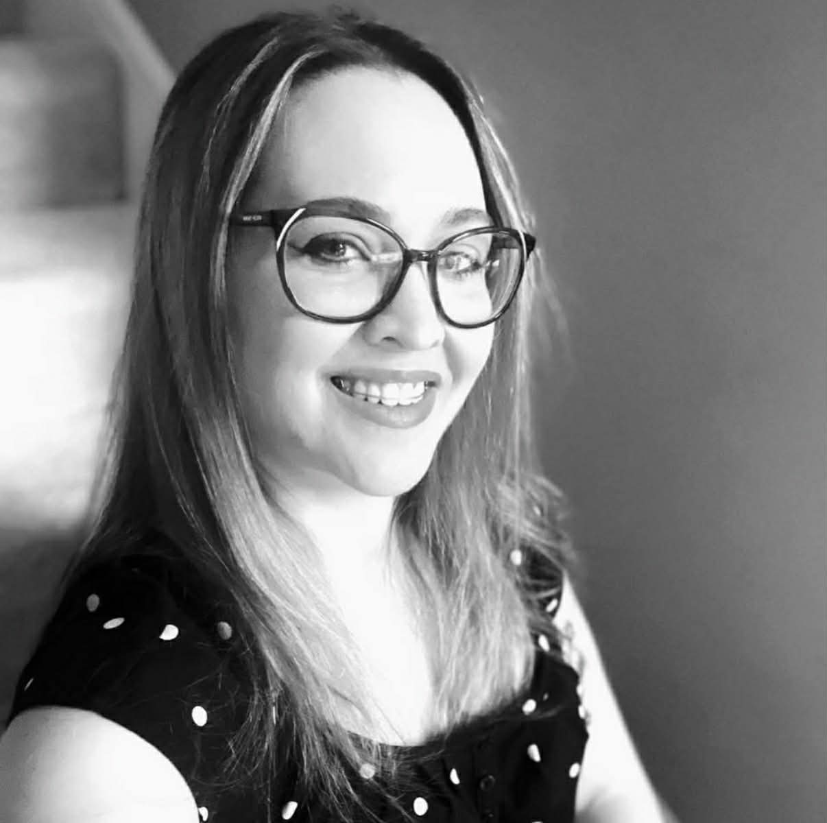 Liz Springsteel black and white portrait